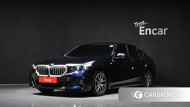 BMW 5 Series (G60) 2024 Черный из Кореи