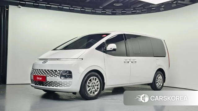 Hyundai Staria 2025 Белый из Кореи
