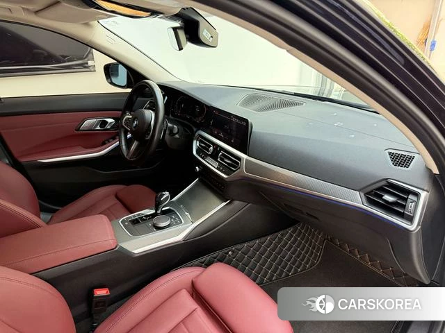 BMW 3 series 2021 Черный из Китая