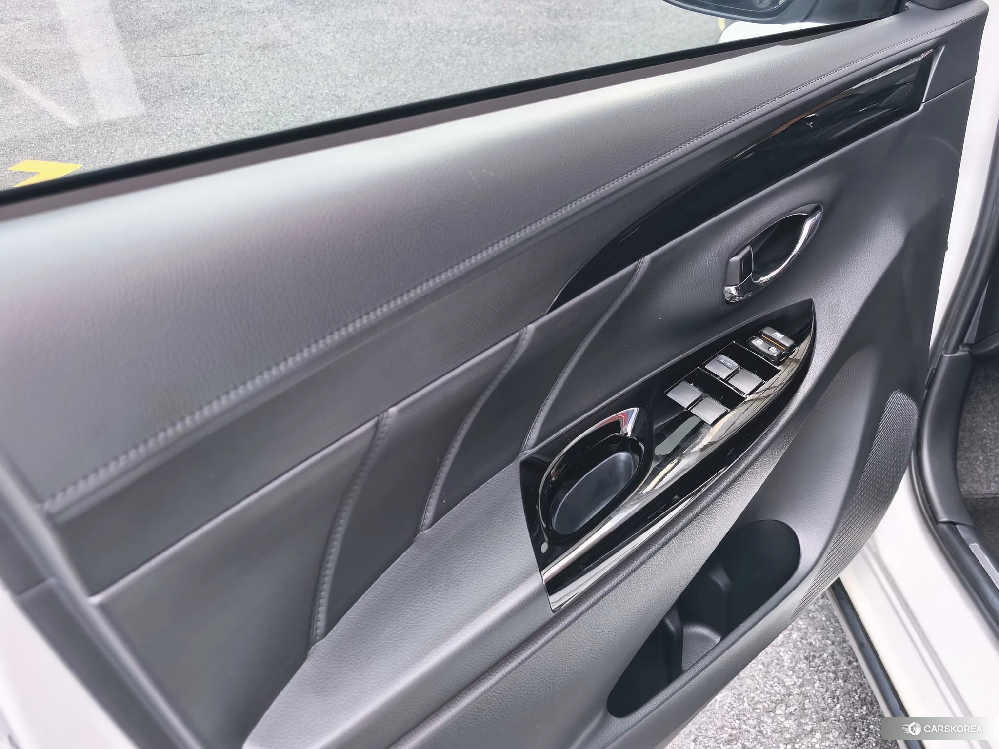 Toyota YARIS L Zhixuan 2021 Белый из Китая