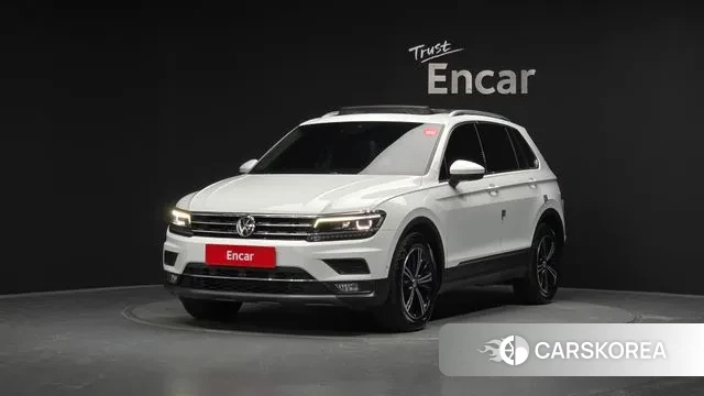 Volkswagen Tiguan second Generation 2020 Белый из Кореи