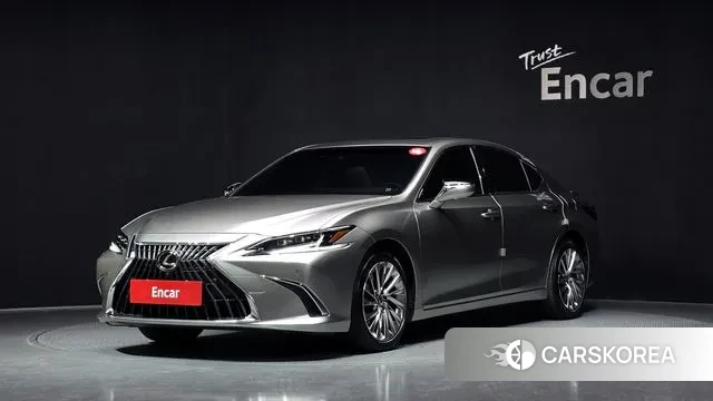 Lexus ES300h 7th generation 2024 Песочный из Кореи