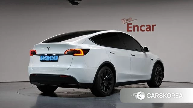 Tesla Model Y 2024 Белый из Кореи