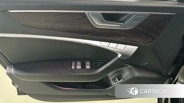 Audi A6L 2023 Черный из Китая