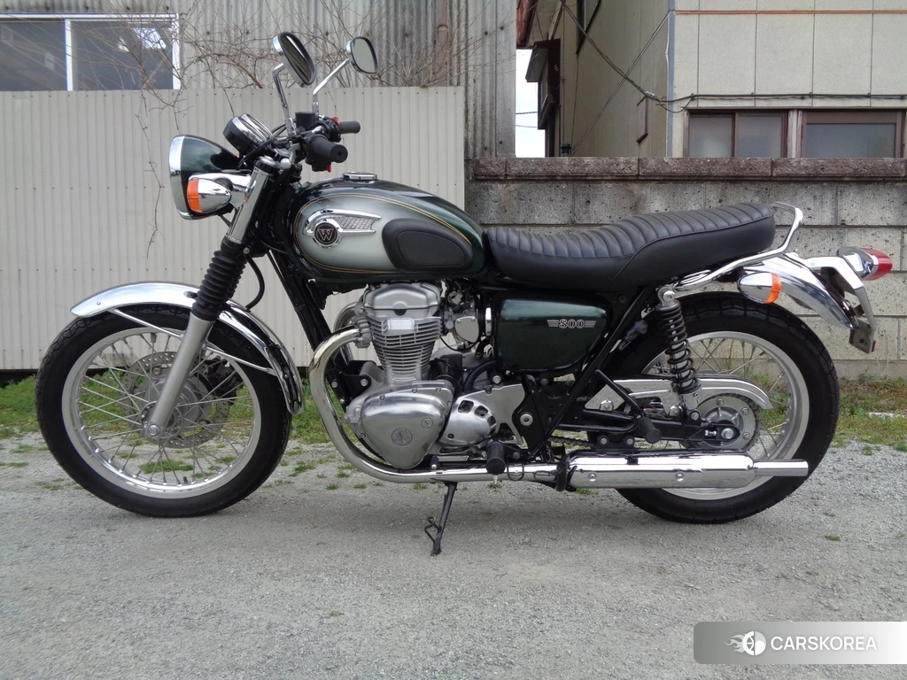 Проданный Kawasaki W800 2011 из Японии