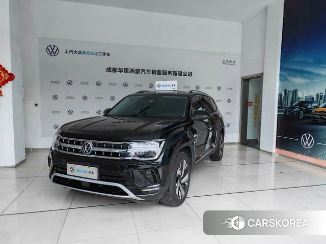 Volkswagen Tourang 2023 Черный из Китая