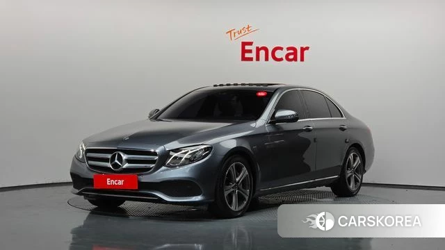Mercedes-Benz E-Class W213 2019 Серый из Кореи