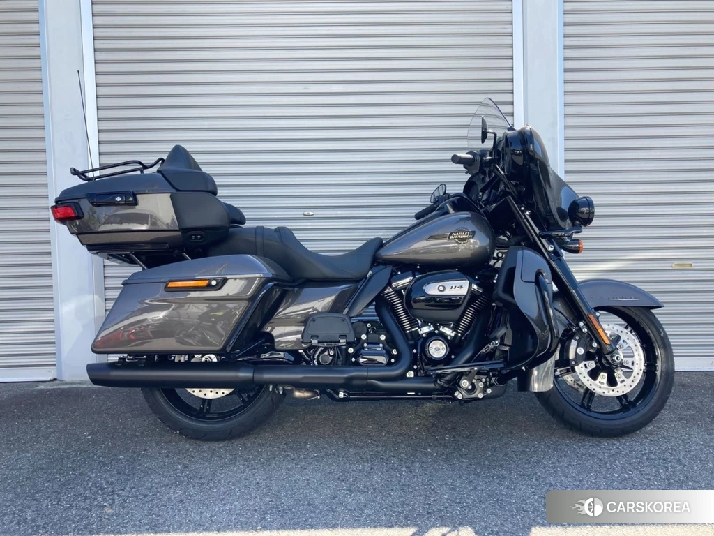 Проданный Harley-Davidson Electra Glide FLHTK1690 2023 из Японии