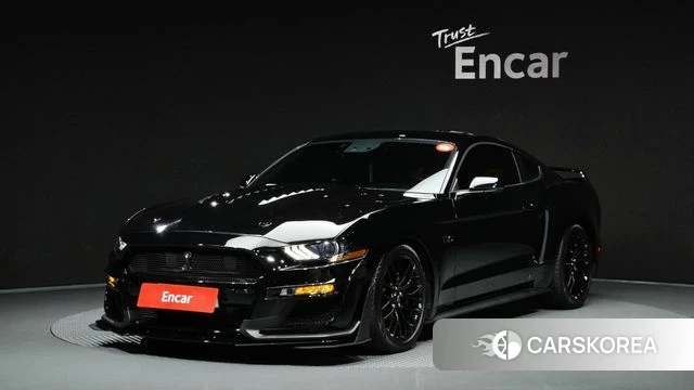 Ford Mustang 2018 Черный из Кореи