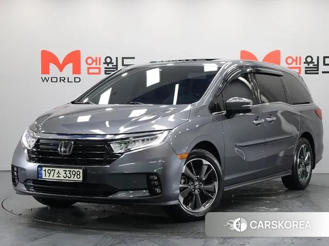 Honda Odyssey 2023 Серый из Кореи