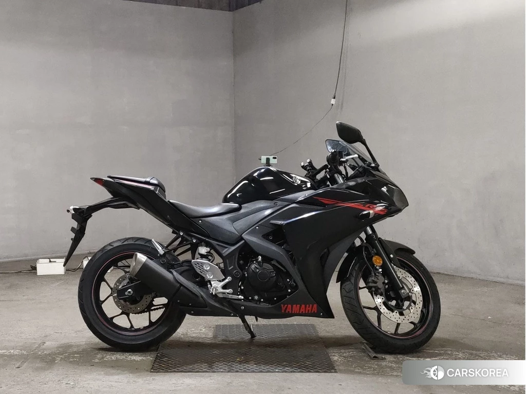 Проданный Yamaha YZF-R25 2015 из Японии