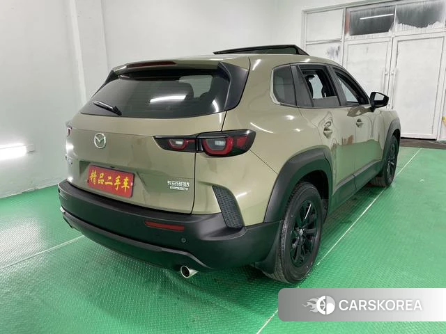 Mazda CX-50 line also 2023 Желтый из Китая
