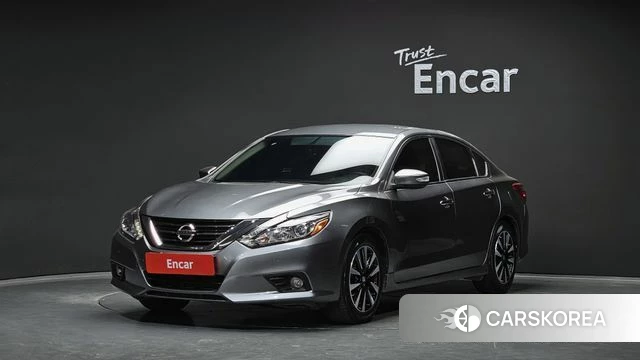 Nissan Altima 2018 Серый из Кореи