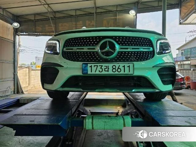 Mercedes-Benz GLB-Class X247 2022 Белый из Кореи