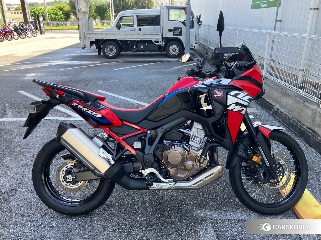 Проданный Honda CRF1100L AFRICA TWIN 2023 из Японии