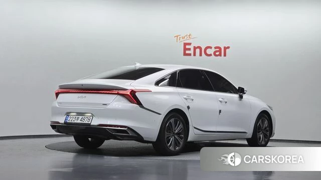 Kia K8 Hybrid 2023 Белый из Кореи