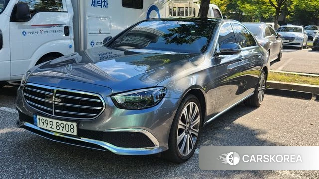 Mercedes-Benz E-Class W213 2021 Серый из Кореи