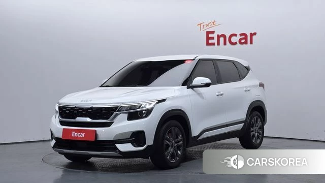 Kia Seltos 2022 Белый из Кореи