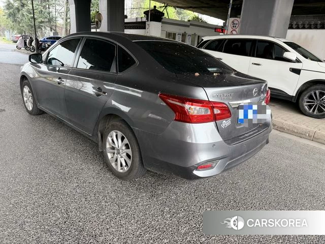 Nissan Xuan Yi 2024 Темно-серый из Китая
