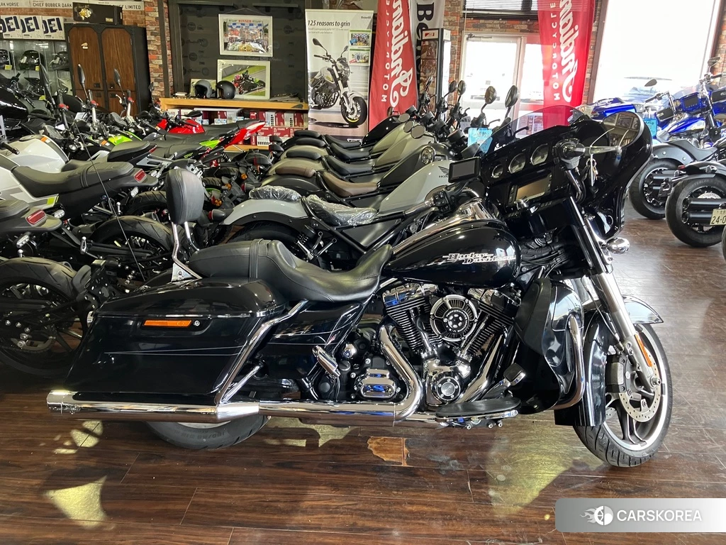 Проданный Harley-Davidson Street Glide FLHXS1690 2015 из Японии