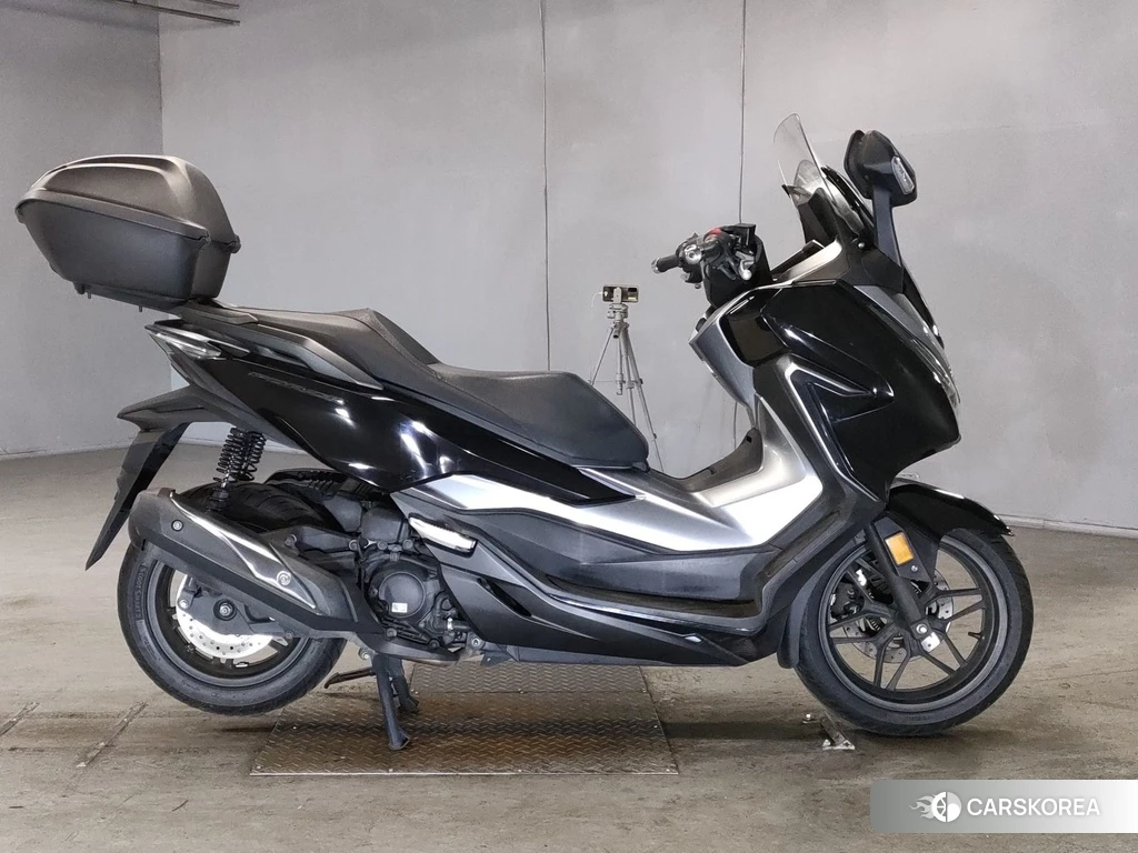 Проданный Honda FORZA 2018 из Японии, фото 2