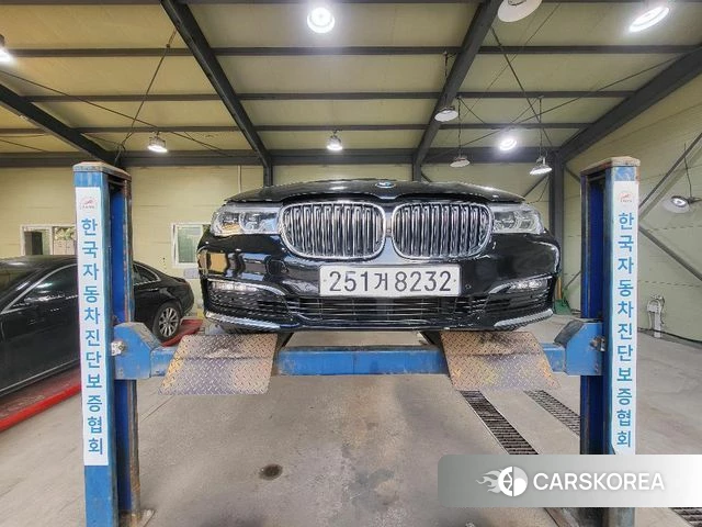 BMW 7 Series (G11) 2018 Черный из Кореи