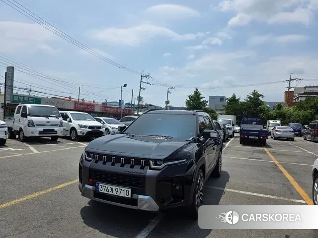 Ssangyong Torres 2023 Черный из Кореи
