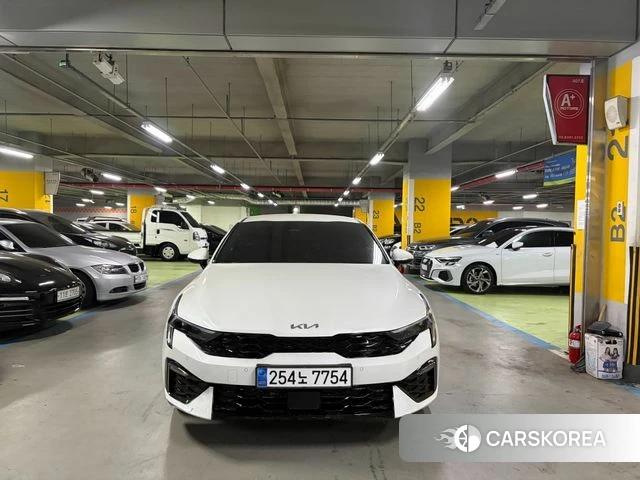 Kia The New K5 3rd generation 2024 Белый из Кореи