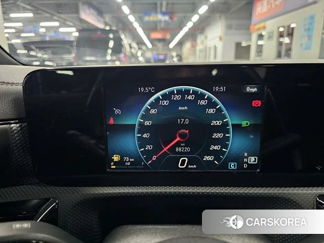 Mercedes-Benz Class A 2019 Белый из Китая