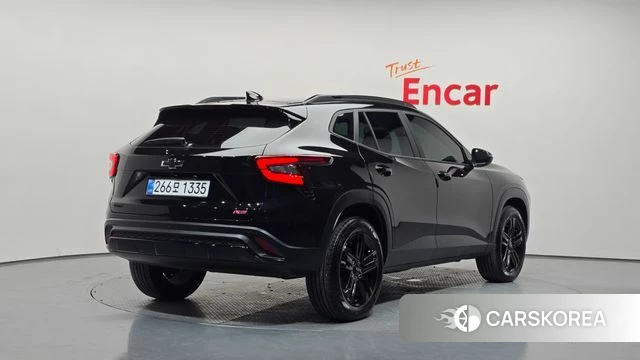 Chevrolet (GM Daewoo) Trax Crossover 2025 Черный из Кореи