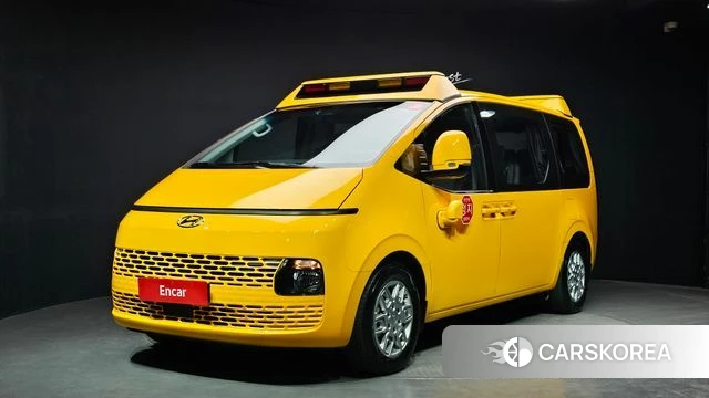 Hyundai Staria 2023 Желтый из Кореи