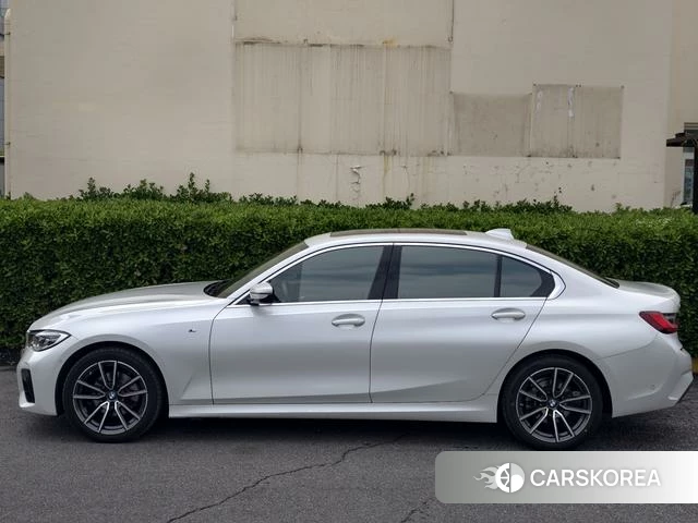 BMW 3 series 2022 Белый из Китая