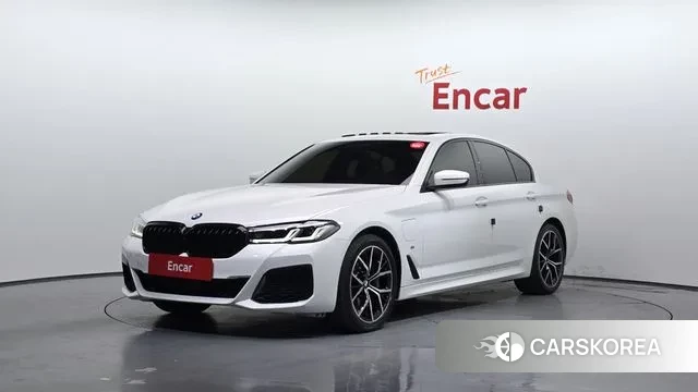 BMW 5 Series (G30) 2021 Белый из Кореи