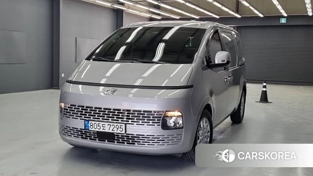 Hyundai Staria 2022 Серебряный из Кореи