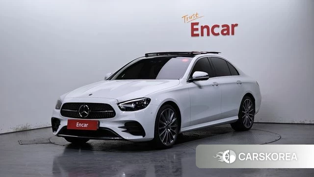 Mercedes-Benz E-Class W213 2021 Белый из Кореи