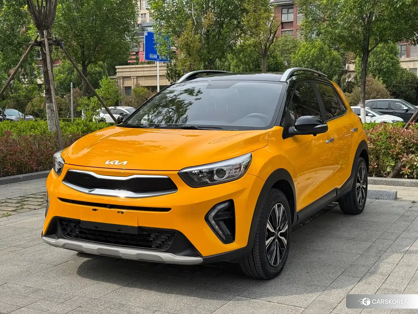 Kia KX1 2022 Yellow/orange из Китая