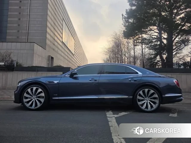 Bentley Flying Spur 3rd Generation 2020 Синий из Кореи