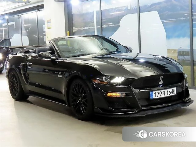 Ford Mustang 2019 Черный из Кореи