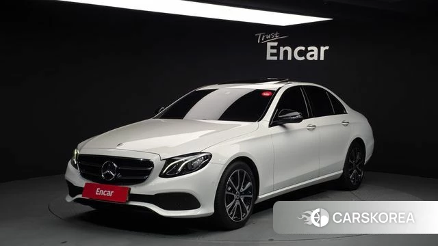 Mercedes-Benz E-Class W213 2020 Белый из Кореи