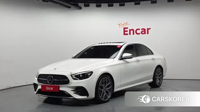 Mercedes-Benz E-Class W213 2021 Белый из Кореи