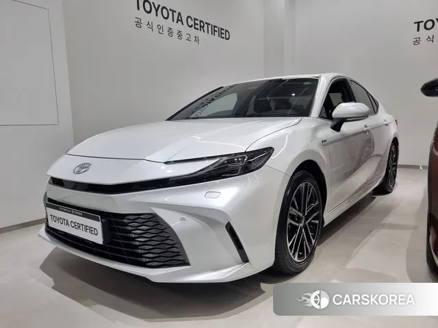 Toyota Camry (XV80) 2025 Белый из Кореи