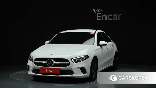 Mercedes-Benz A-Class W177 2021 Белый из Кореи