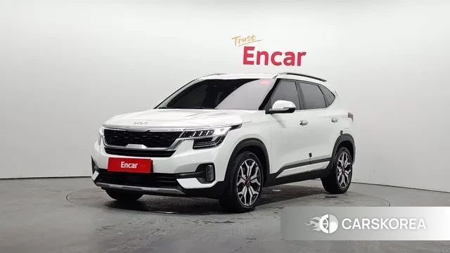 Kia Seltos 2022 Белый из Кореи