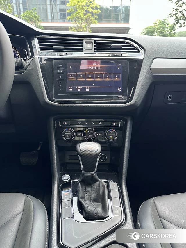 Volkswagen Tiguan L 2021 Белый из Китая