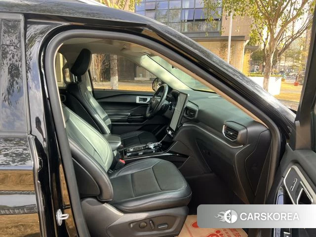 Ford Explorer 2020 Черный из Китая