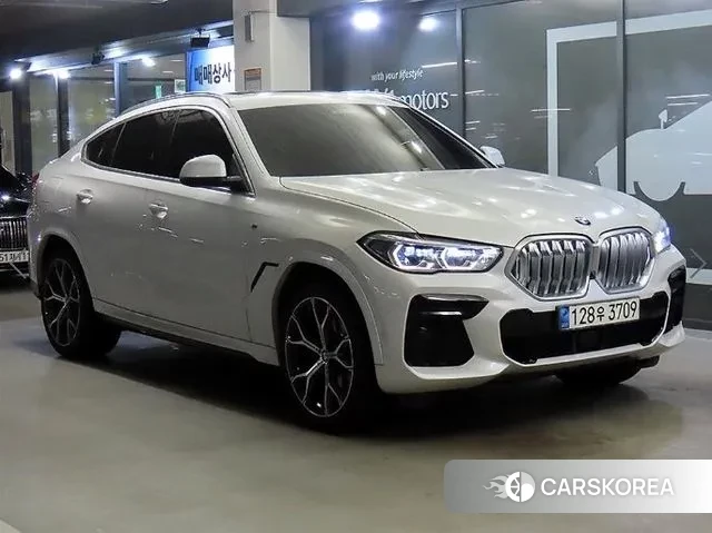 BMW X6 (G06) 2022 Белый из Кореи
