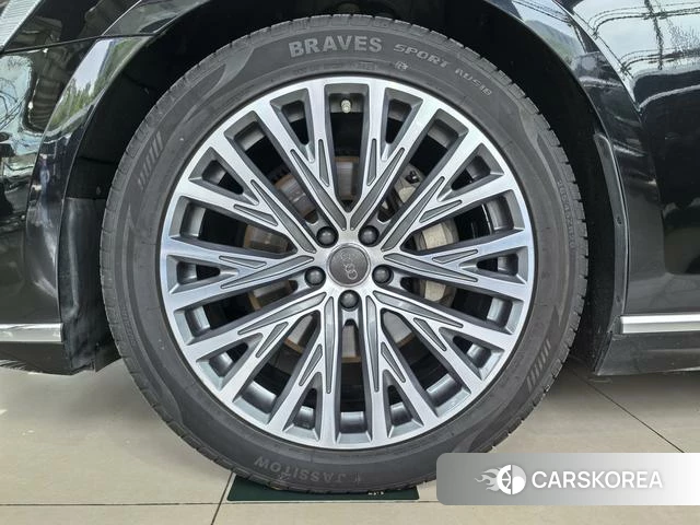 Audi A8 2021 Черный из Китая