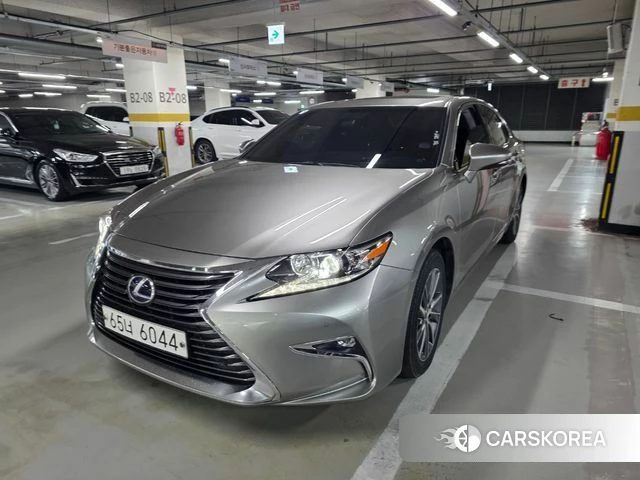 Lexus New ES300h 2018 Серый из Кореи