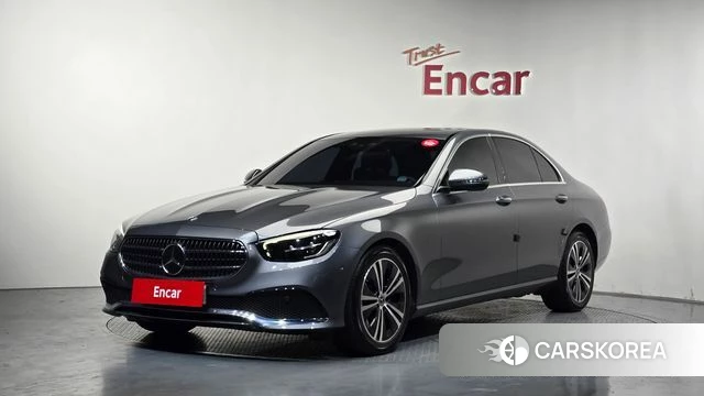 Mercedes-Benz E-Class W213 2020 Серебристо-серый из Кореи