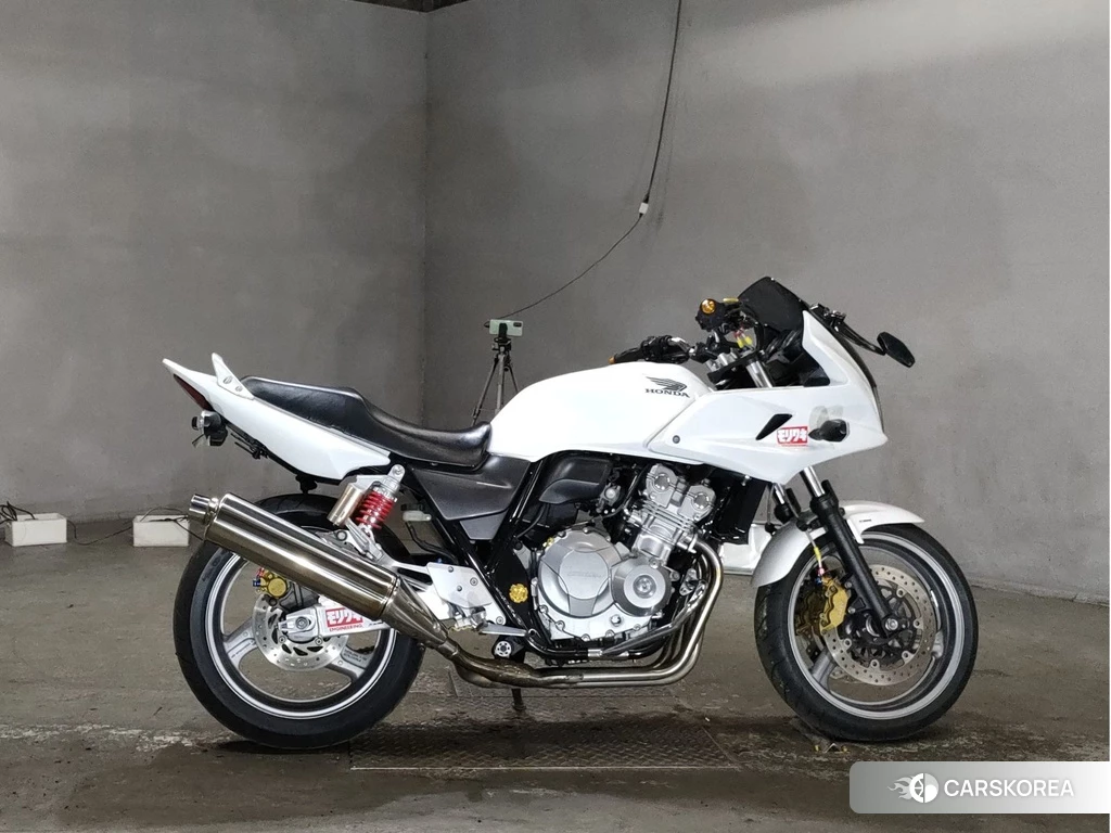 Проданный Honda CB400SF BOLDOR 2010 из Японии